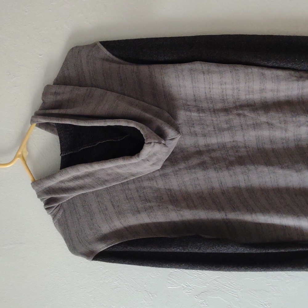 Vans Gray and Black Hoodie - Picture 4 of 7